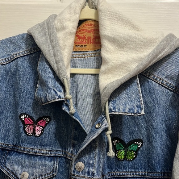 Levi's Blue and Gray Jean Jacket with Hoodie Sleeves - Picture 2 of 5